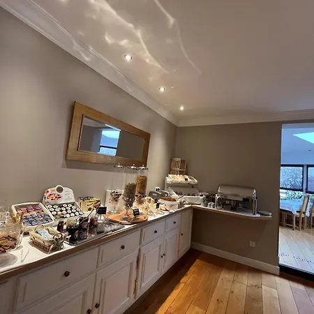 Maison Lutetia R 3*