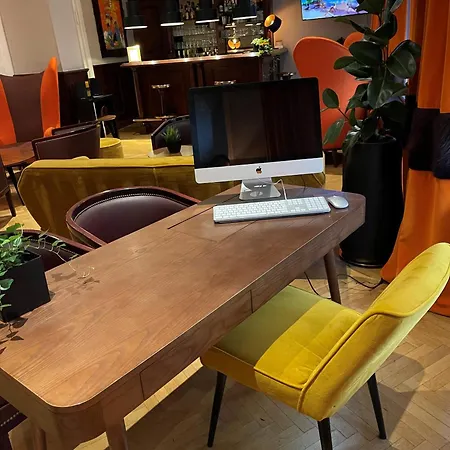 Maison Lutetia R 3*
