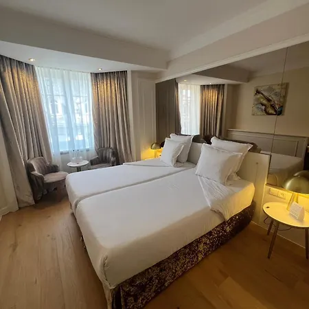 Maison Lutetia R