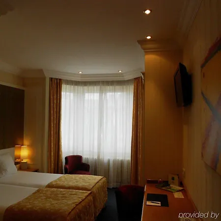 Maison Lutetia R 3*