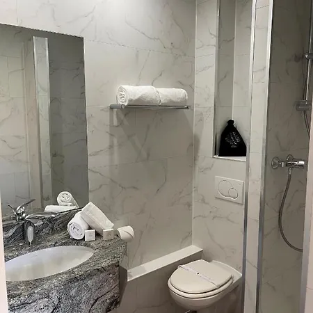 Hotel Maison Lutetia R