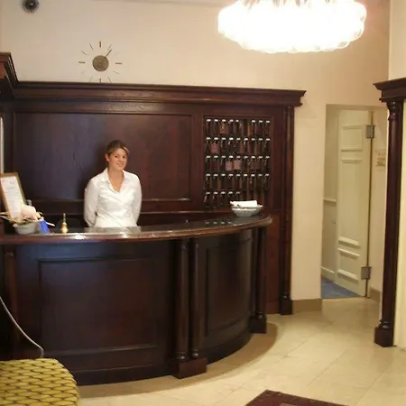 Maison Lutetia R